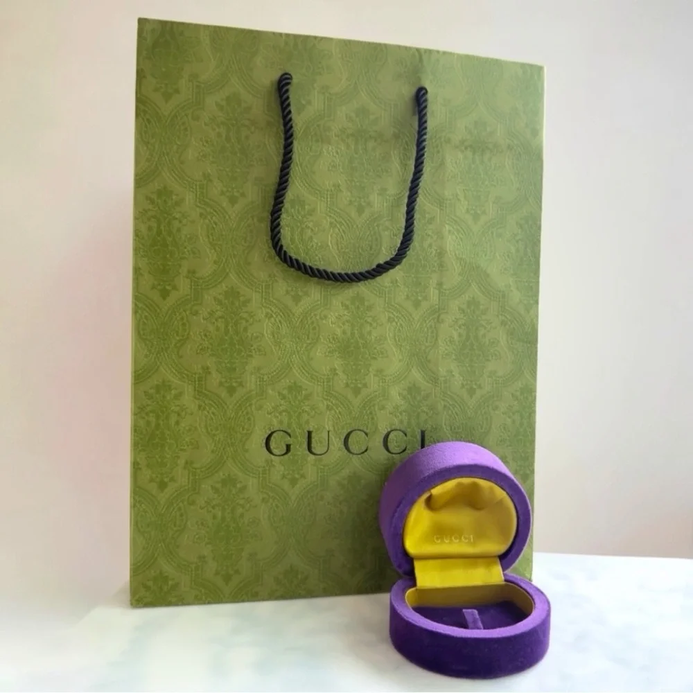 Gucci vibrant style